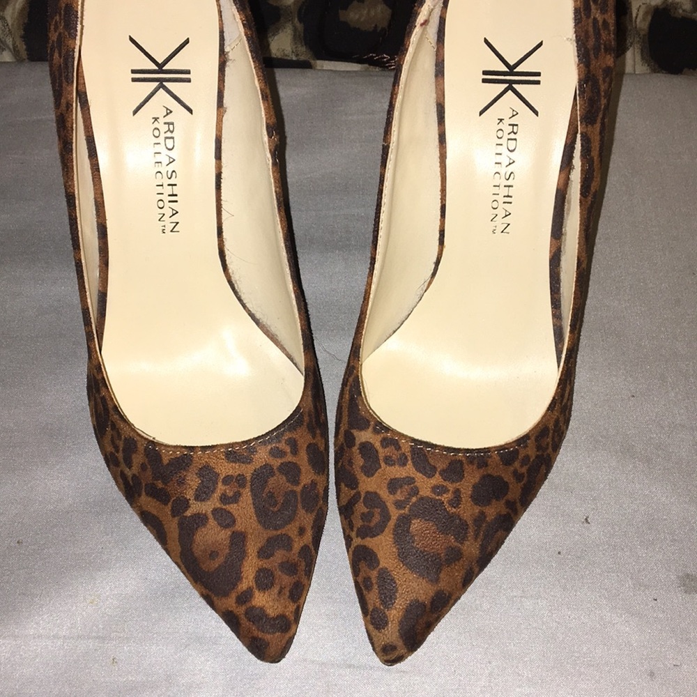 Animal print pumps ! kardashian collection !